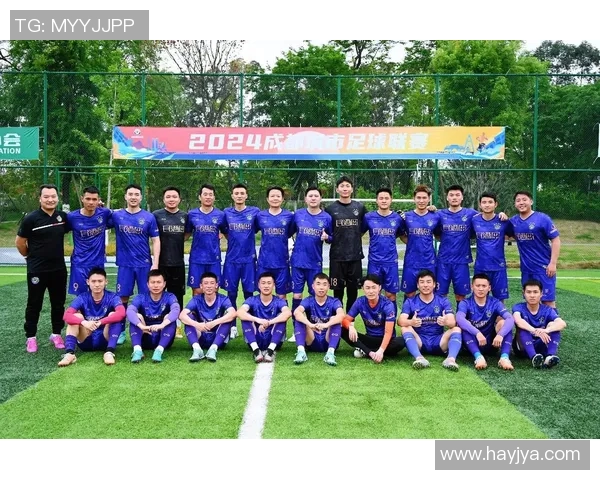 成都足球队实力解析：从青训到职业联赛的全方位发展探讨