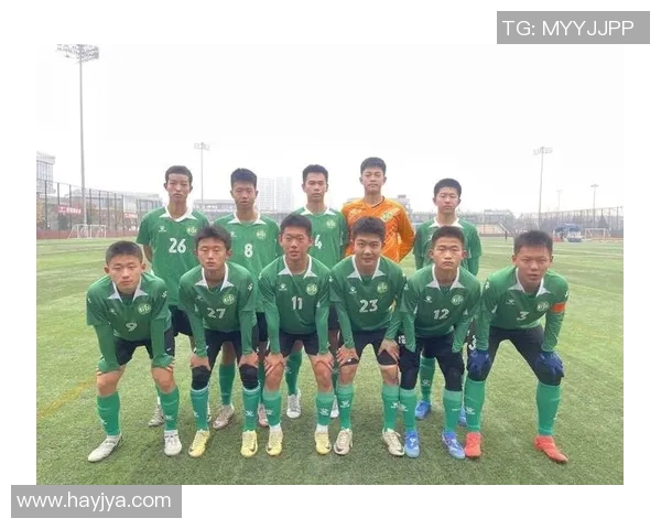 成都足球队以53分领跑邀请赛积分榜展现强劲实力