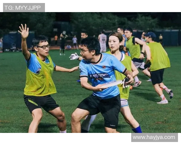 飞盘运动的崛起与发展专访陈丽分享成功背后的故事与经验 飞盘运动的崛起与发展专访陈丽分享成功背后的故事与经验