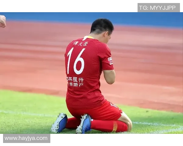 周云精彩表现回顾与长春亚泰比赛集锦全景展现