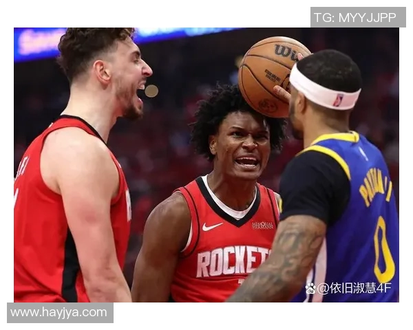 昨天NBA勇士与火箭比赛裁判表现引发热议球迷反响不一