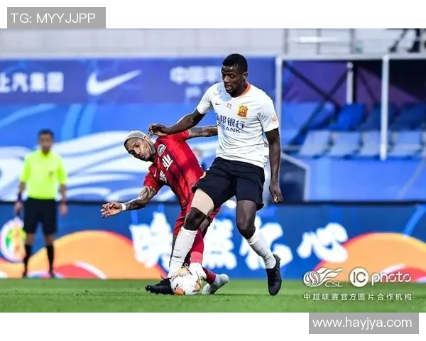 卓尔与建业激战正酣现场比分实时更新精彩瞬间回顾