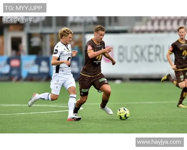 罗森博格与莫达伦激战正酣谁能在这场对决中笑到最后