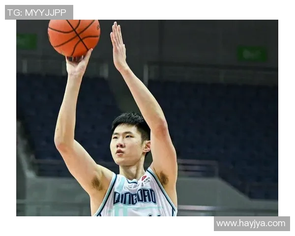 胡金秋：从青涩新星到篮球场上的璀璨巨星的成长之路与奋斗历程