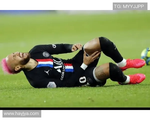 内马尔本赛季第五次受伤巴黎欧冠前景堪忧球队需寻找应对之策